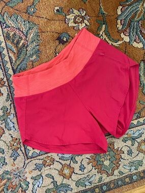 Outdoor Voices Two-Tone Coral/Pink Shorts